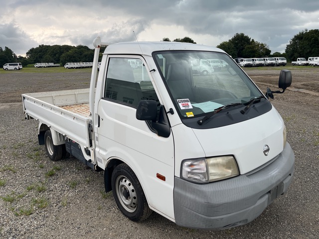 2007 年 Nissan VANETTE 4x2 Table Top Truck