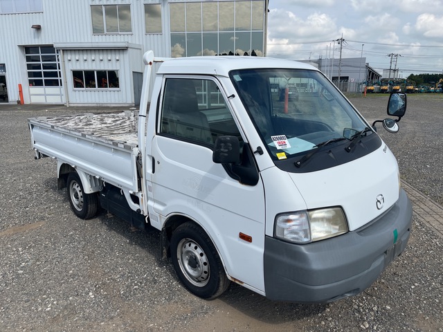 2014 年 Nissan BONGO 4x2 Table Top Truck