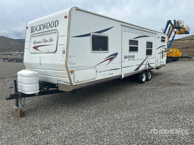 2008 Rockwood WRLT8317SS 29 ft T/A Remolque de viaje