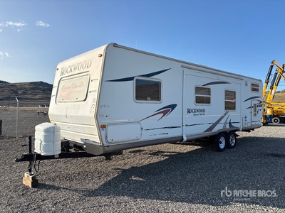 2008 Rockwood WRLT8317SS 29 ft T/A Travel Trailer