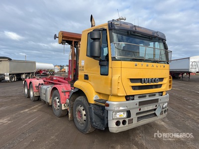 2009 Iveco Stralis 8x4 Twin-Steer شاحنة بنظام الرافعة الخطافية