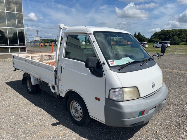 2010 年 Nissan VANETTE 4x2 Table Top Truck