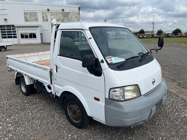 2008 年 Nissan VANETTE 4x4 Table Top Truck