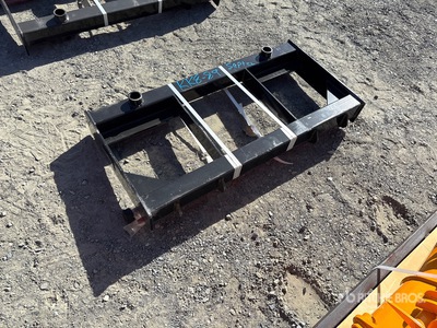 2026 GIYI GY-BF47 47 in Skid Steer Bale Spear (Unused)