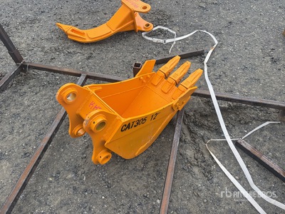 2026 GIYI 12 in Excavator Bucket (Unused)