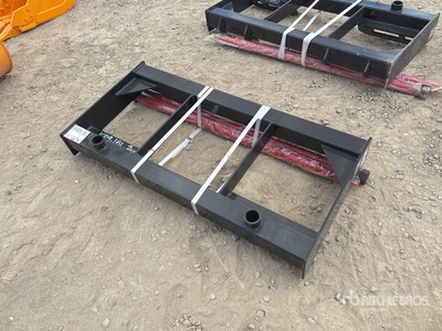 2026 GIYI GY-BF47 47 in Skid Steer Bale Spear (Unused)
