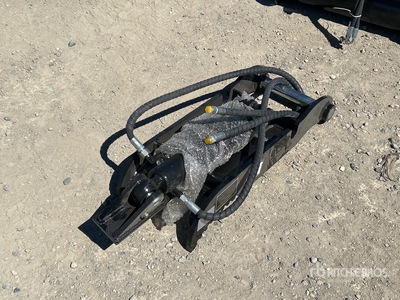 2026 GIYI GY-XJ3T 11 in Hydraulic Excavator Thumb (Unused)