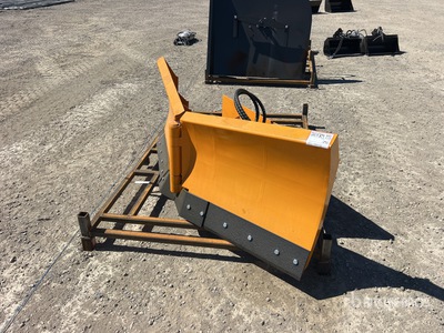 2026 GIYI GY-VSB74 74 in V-Plow Skid Steer Snow Blade (Unused)