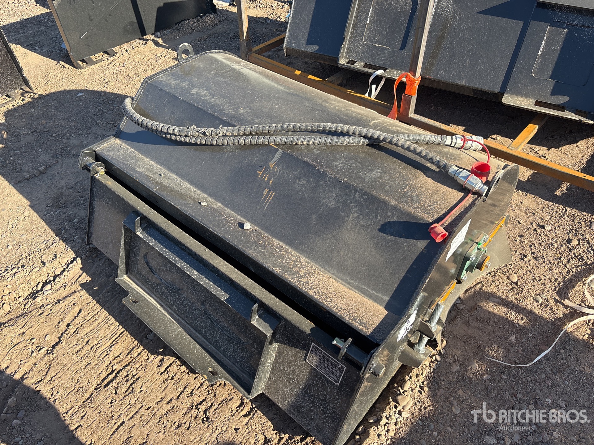 2026 GIYI GY-BS43 44 in Mini Skid Steer Sweeper (Unused)