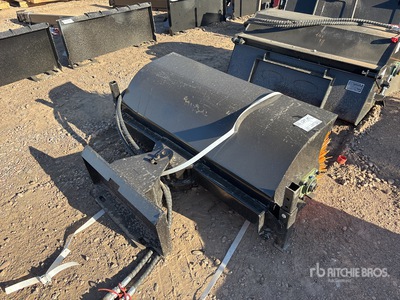 2026 GIYI GY-QSJ 44 in Mini Skid Steer Broom (Unused)