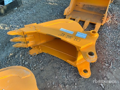 2026 GIYI 12 in Digging دلو حفارة - Fits Cat 307 (Unused)