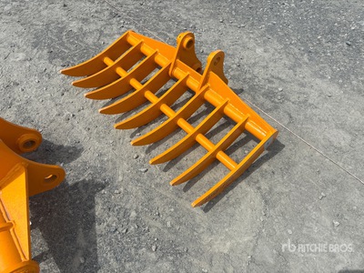 2026 GIYI 38 in Excavator Rake - Fits Cat 303 (Unused)