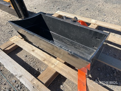 2026 VICSEC VCT600 600 mm Hydraulic Tilting Excavator Bucket (Unused)