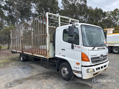 Hino FD500 4x2 Flatbed Truck