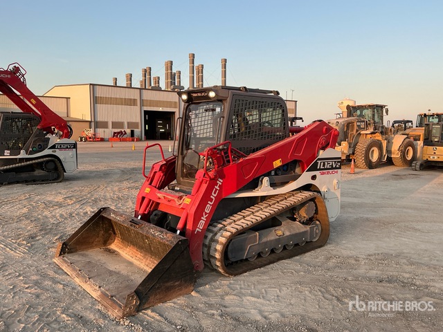 2022 Takeuchi TL12V2 Compact Track Loader