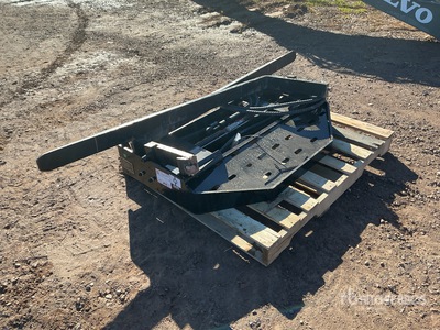 2026 GIYI GY-SF60 60 in Skid Steer Forks (Unused)
