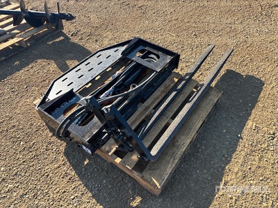 2026 GIYI GY-SF60 60 in Skid Steer Forks (Unused)
