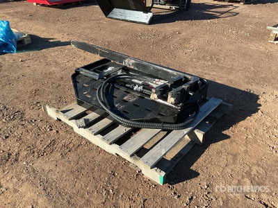 2026 GIYI GY-SF60 60 in Skid Steer Forks (Unused)