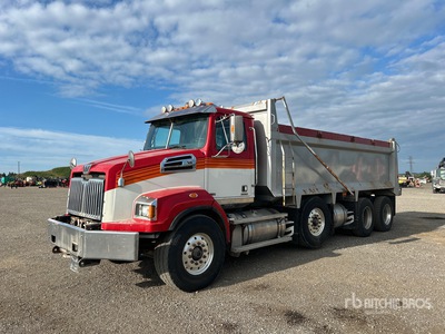 2014 Western Star 4700 8x4 Tri/A Dump Truck
