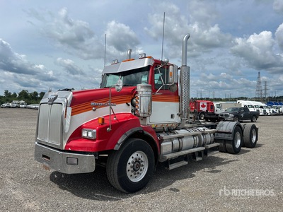 2015 Western Star 4900 6x4 T/A Day Cab Truck Tractor