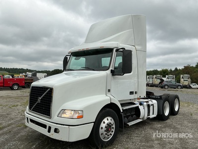 2016 Volvo VNM 6x4 T/A Dagcabine Trekker