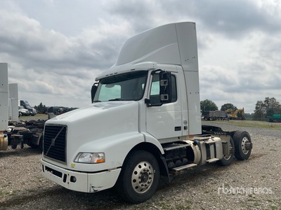 2016 Volvo VNM 6x4 トラックトラクター（T/A）
