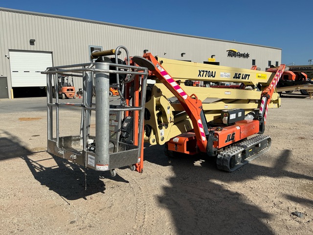 2017 JLG X770AJ Crawler Articulating Boom Lift