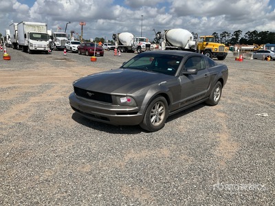 2005 Ford Mustang Samochód