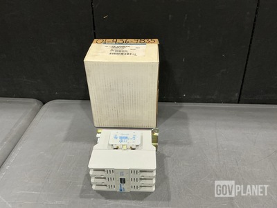 (4) Cutler-Hammer CE15NN3 Contactors