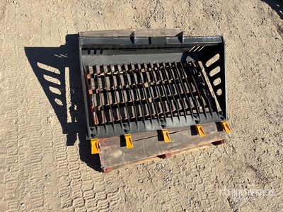 2026 GIYI GY-RB44 Rock Mini Godet pour chargeuse à différentiel (Unused)