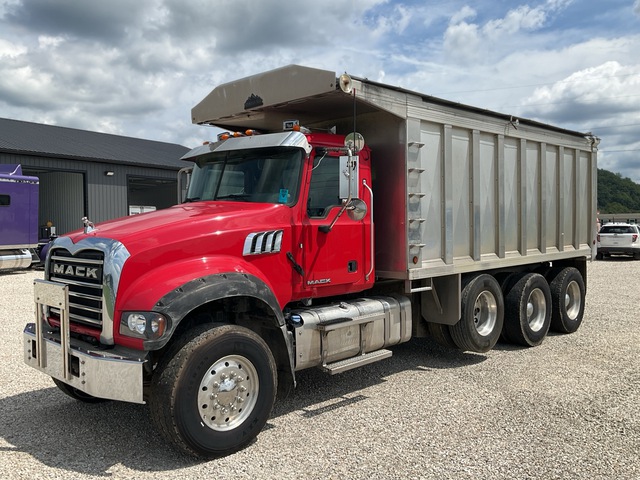 2015 Mack GU713 Granite 8x4 Tri/A Dump Truck