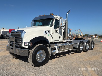 2014 Mack GU713 8x4 Cabina per trattore stradale 3 assi