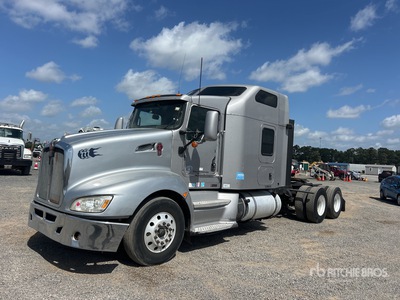 2014 Kenworth T660 6x4 Tracteur routier couchette