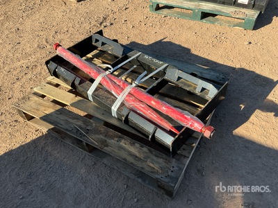 2026 GIYI GY-BF47 47 in Skid Steer Bale Spear (Unused)