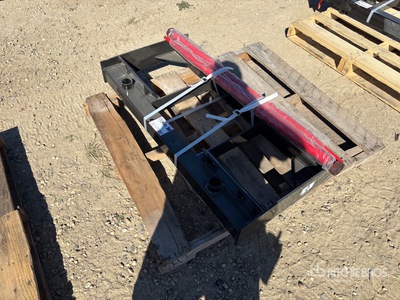 2026 GIYI GY-BF47 47 in Skid Steer Bale Spear (Unused)
