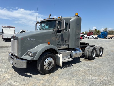 2011 Kenworth T800 6x4 T/A Sleeper Truck Tractor