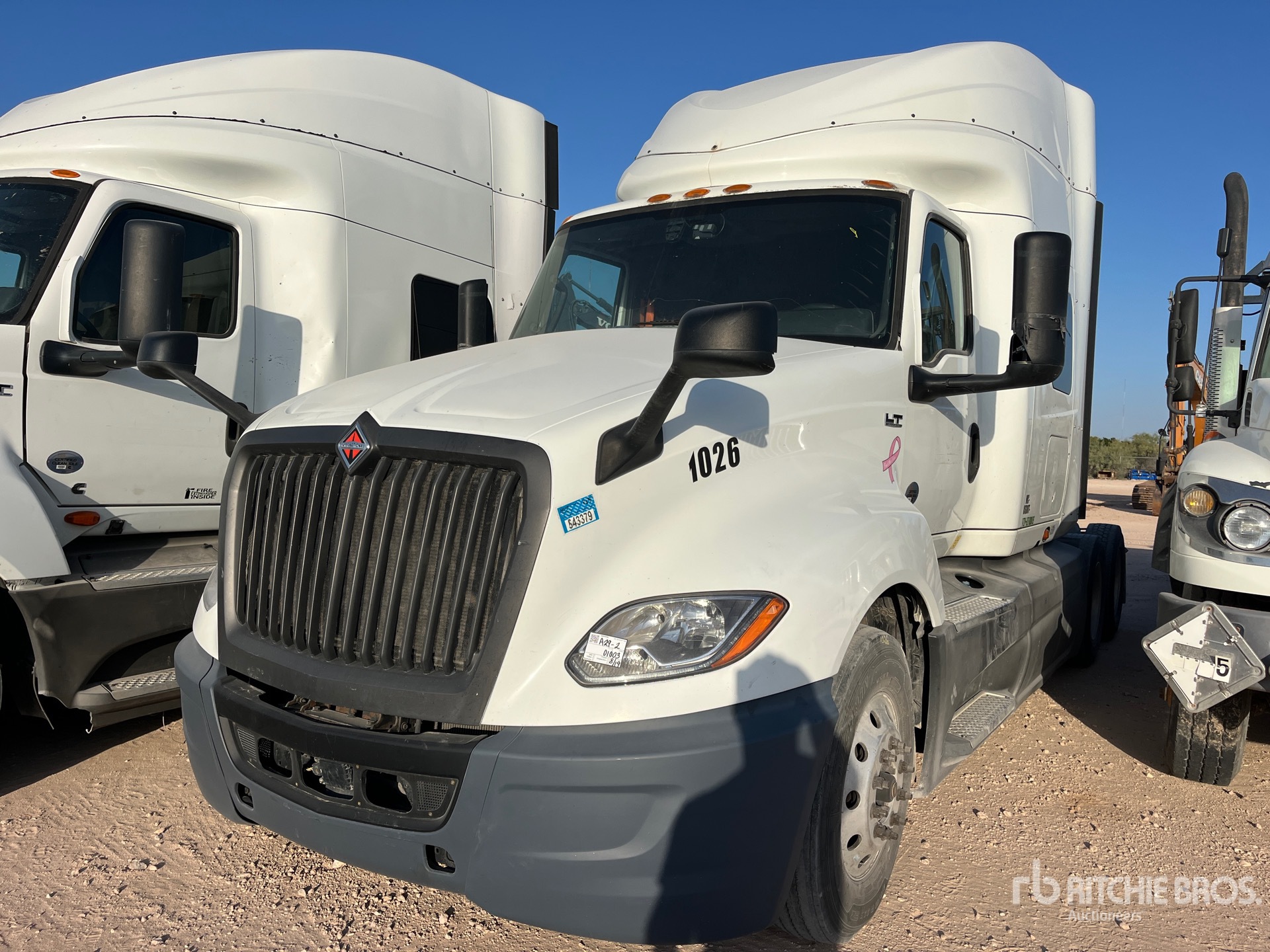 2019 International LT625 6x4 T/A Sleeper Truck Tractor