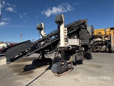 2018 Wirtgen SP15i Spargicemento frontale