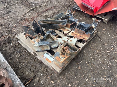 Quantity of Kenworth Engine Mount Brackets