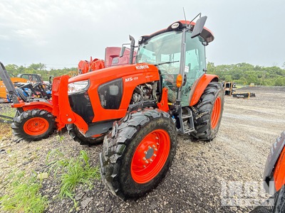 2019 Kubota M5-111 4WD Utility Tractor