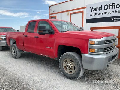 2018 Chevrolet Silverado 2500HD 4x4 Extended Cab Camion utilitaire