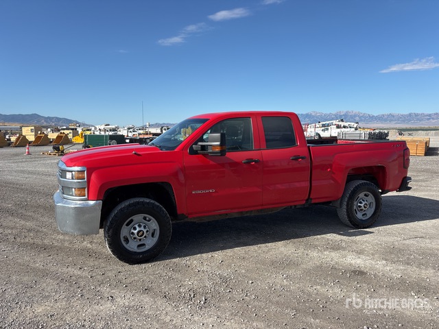 2018 Chevrolet Silverado 2500HD LT 4x4 Extended Cab Pickup
