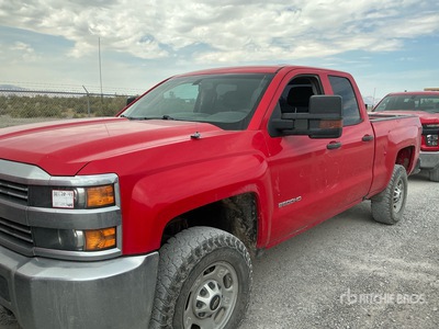 2018 Chevrolet Silverado 2500HD 4x4 Extended Cab Camion utilitaire