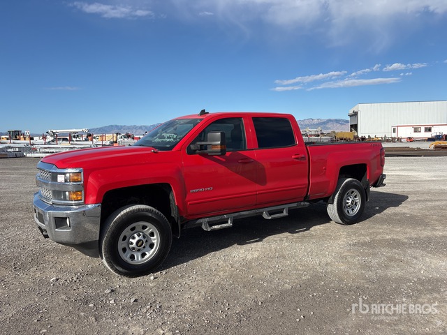 2019 Chevrolet Silverado 2500HD 4x4 Crew Cab Pickup