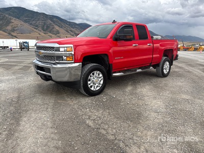 2019 Chevrolet Silverado 2500HD 4x4 Extended Cab Utility Truck