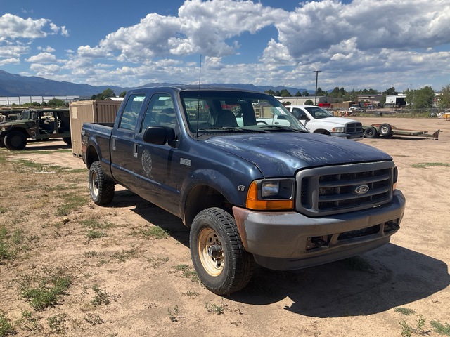 2001 Ford F-350 Super Duty XL 4x4 Pickup