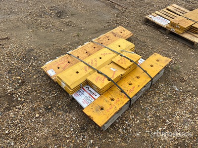 Quantity of Wheel Loader Center Edges - Fits Cat 980