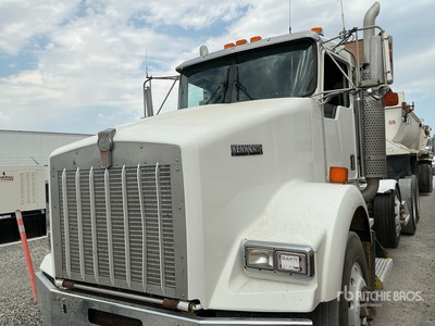 1999 Kenworth T800 8x4 Tri/A Day Cab Truck Tractor