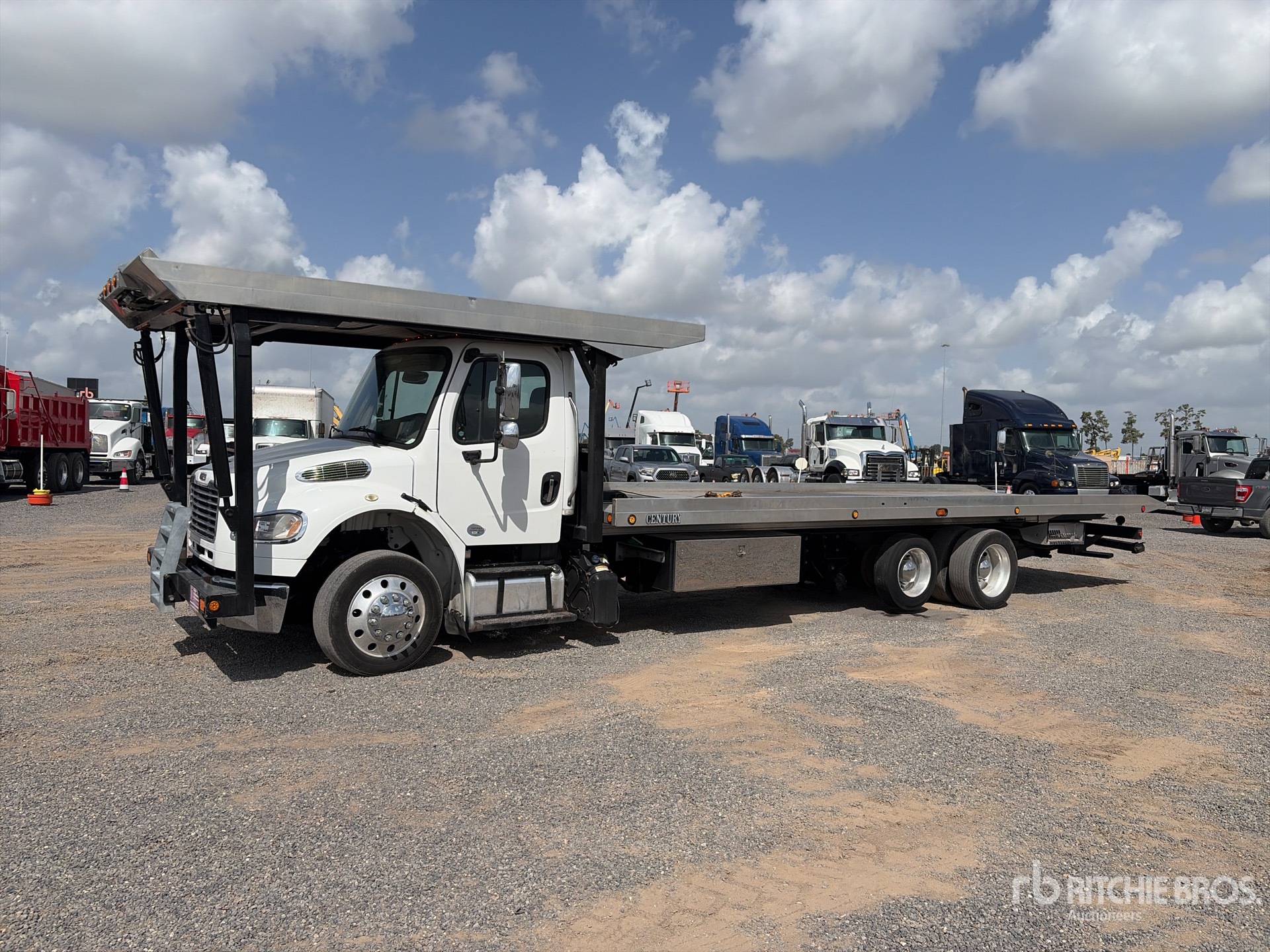 2018 Freightliner 6x2 Car Carrier Truck