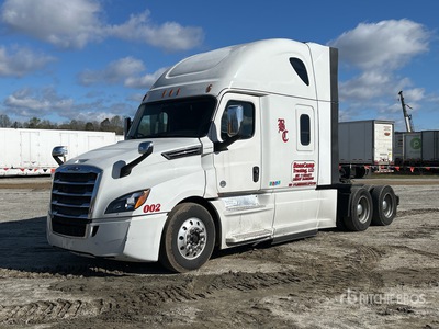 2019 Freightliner Cascadia 126 6x4 T/A Sleeper Truck Tractor